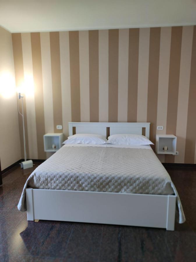 B&B Mazzini กร็อตตาเย ภายนอก รูปภาพ